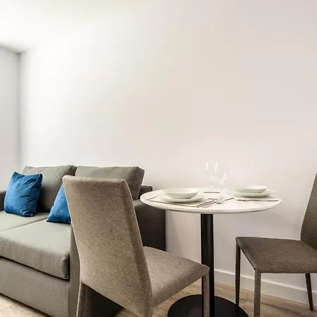 Contemporary 1 Bedroom In